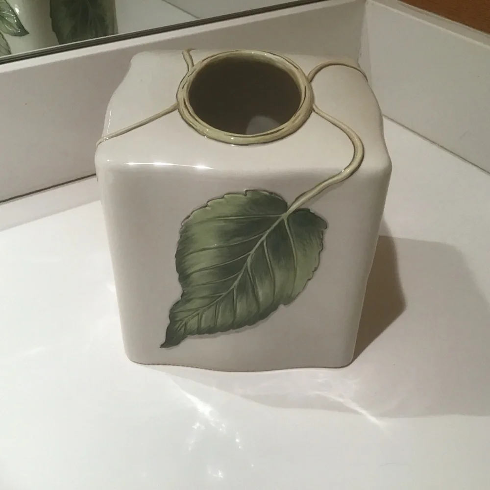 Fitz and Floyd Classics Manhattan Garden‎ Collection Square Tissue Box Cover EUC